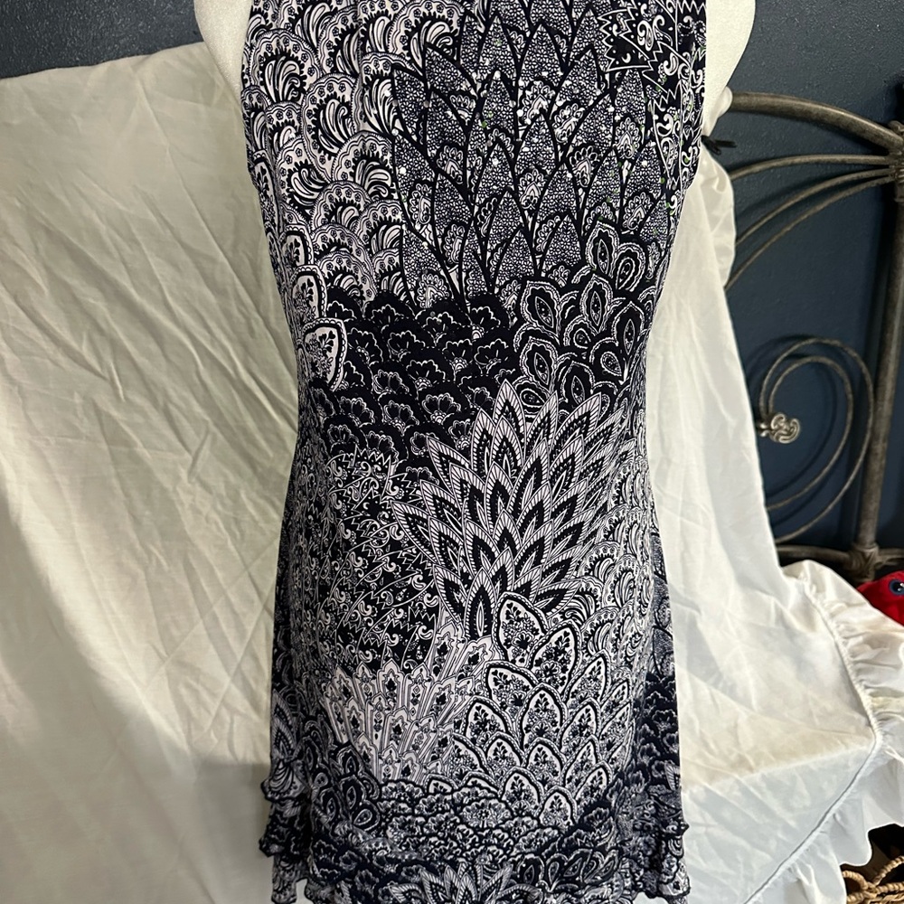 Black and White Patterned Sleeveless Dress